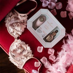 Pleasure Kit Hol X Cen High on Love